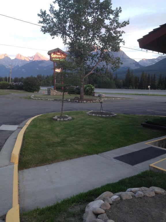 The Gateway Inn Canmore Exterior photo