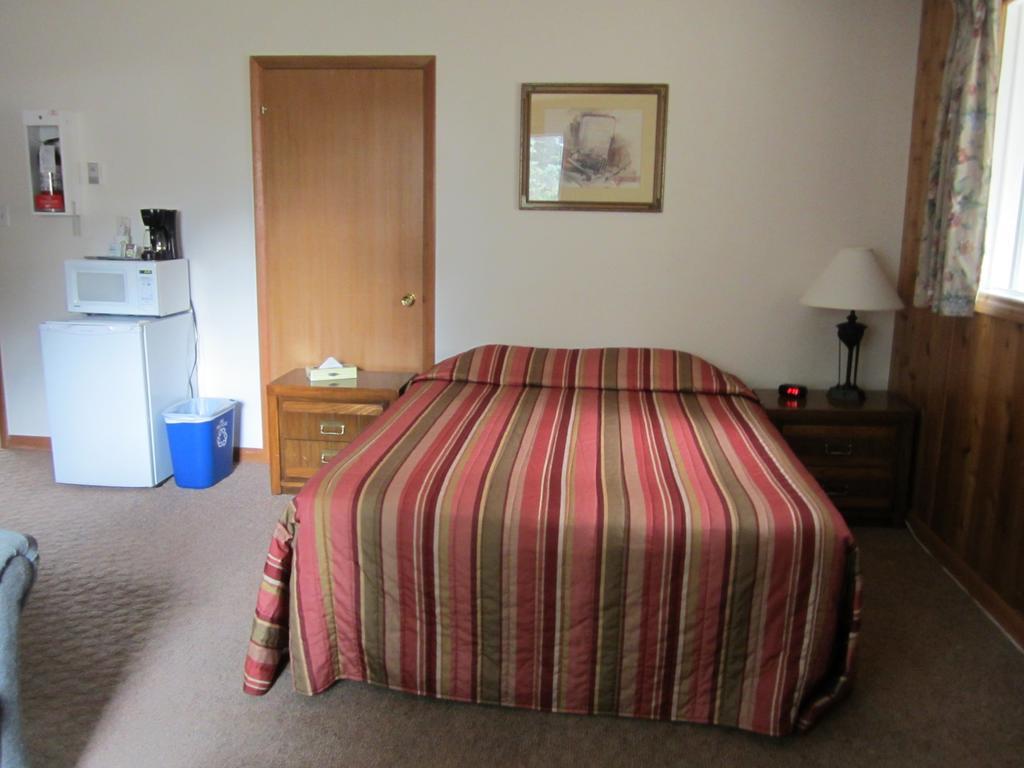 The Gateway Inn Canmore Room photo