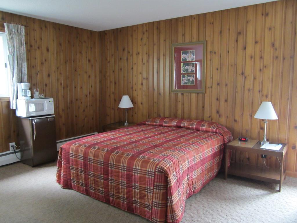 The Gateway Inn Canmore Room photo