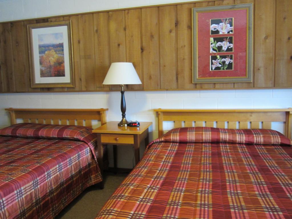 The Gateway Inn Canmore Room photo