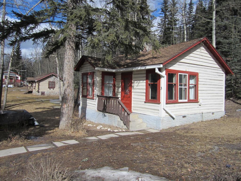 The Gateway Inn Canmore Exterior photo